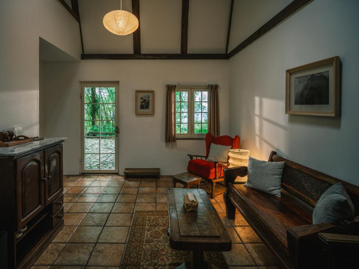 Deep Breath B&B Fengshan  Exterior photo